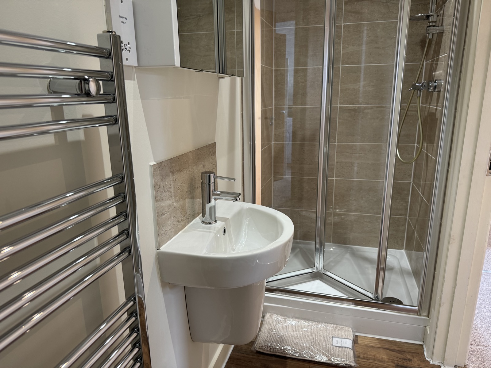 Shower room, Flat 8 Richmond Court